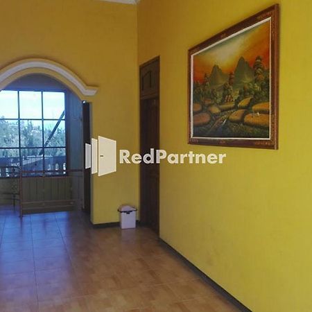 Bromo Indah Lestari Homestay RedPartner Pasuruan Bagian luar foto