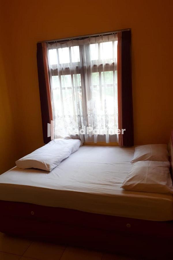 Bromo Indah Lestari Homestay RedPartner Pasuruan Bagian luar foto