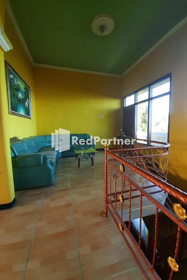 Bromo Indah Lestari Homestay RedPartner Pasuruan Bagian luar foto