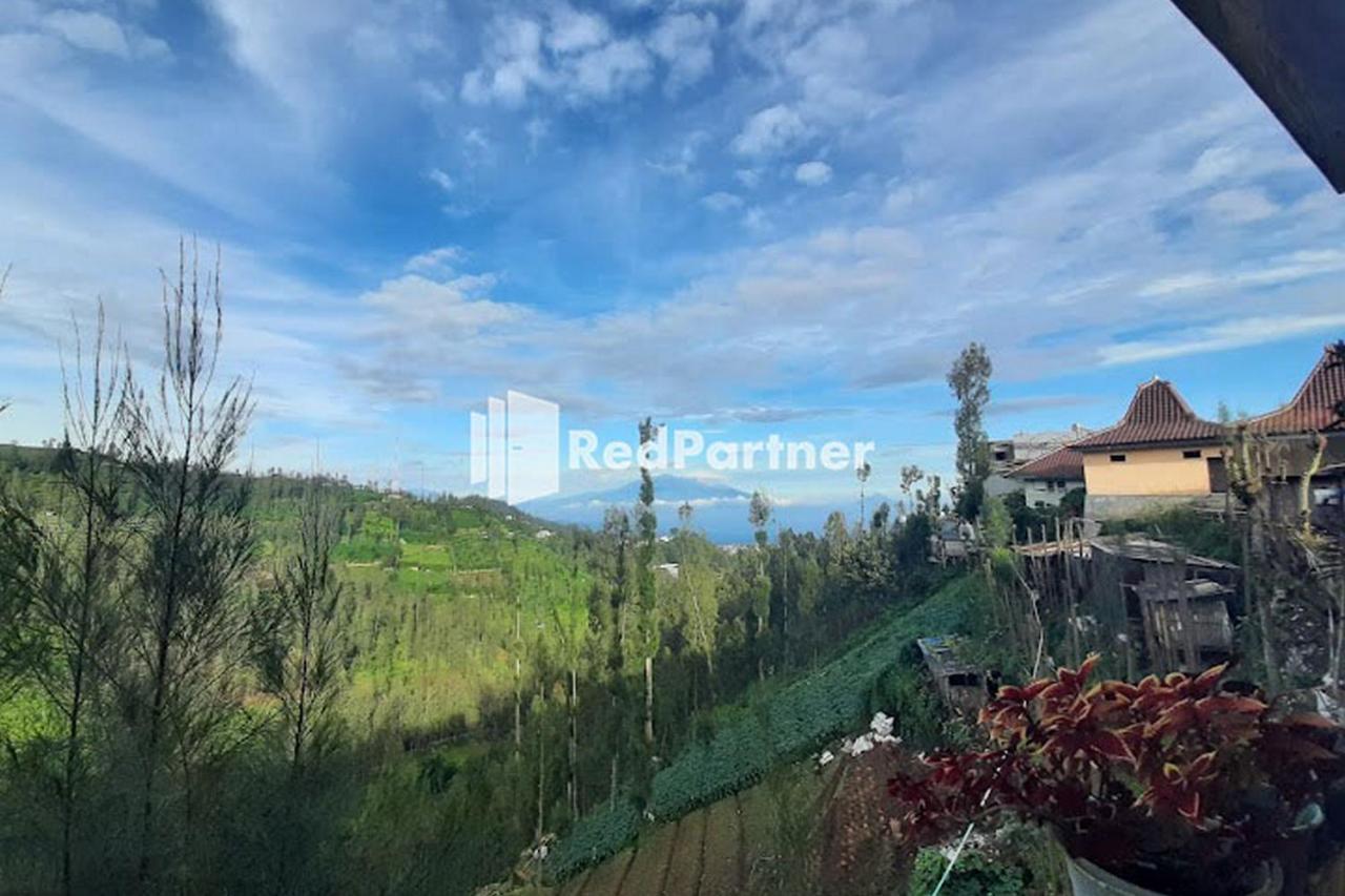Bromo Indah Lestari Homestay RedPartner Pasuruan Bagian luar foto