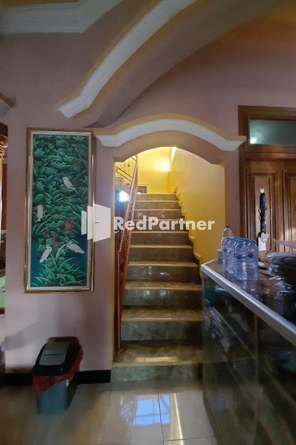 Bromo Indah Lestari Homestay RedPartner Pasuruan Bagian luar foto