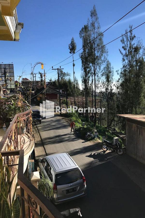Bromo Indah Lestari Homestay RedPartner Pasuruan Bagian luar foto